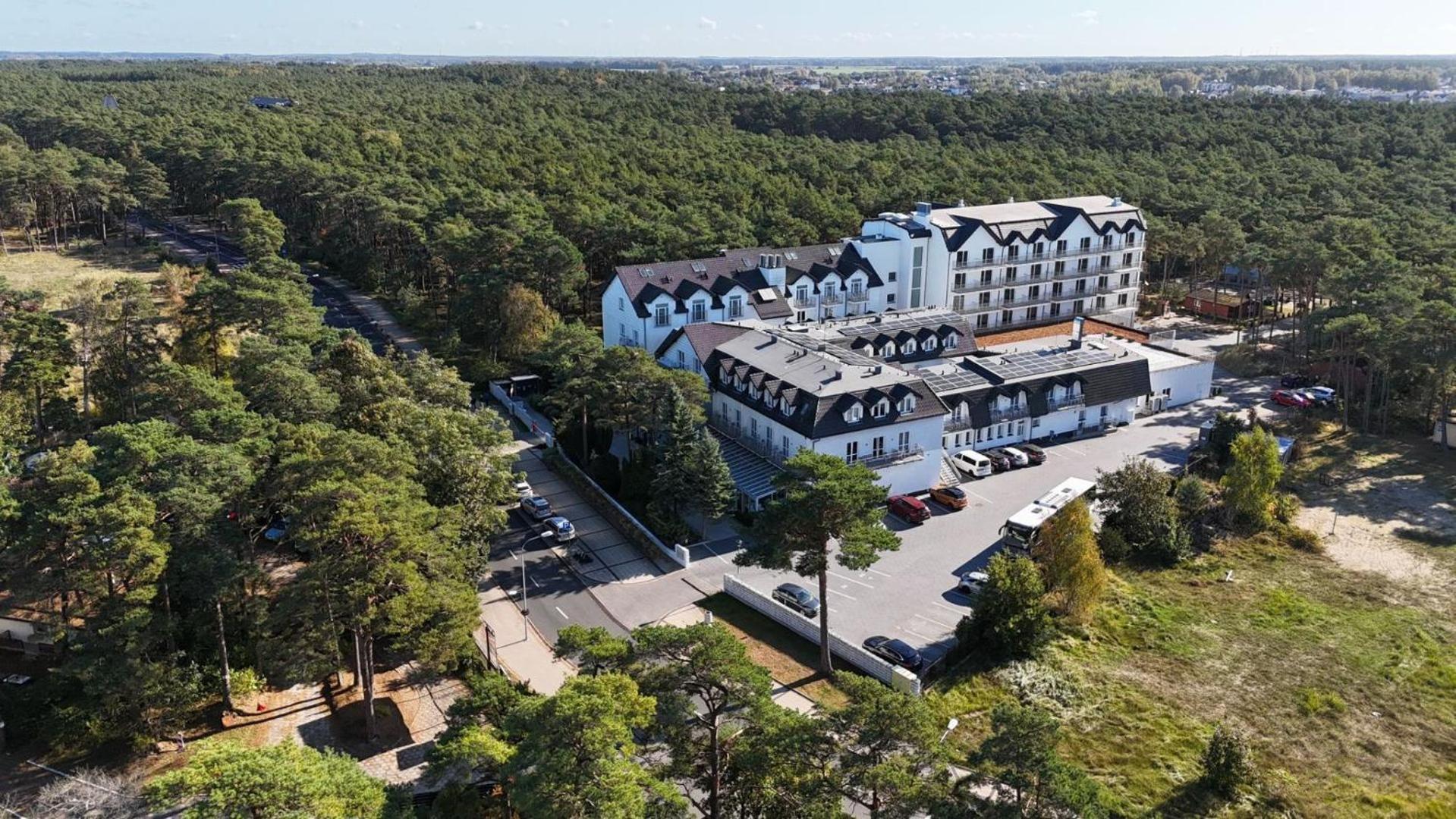 Hotel Jantar Wellness & Spa ウストカ エクステリア 写真