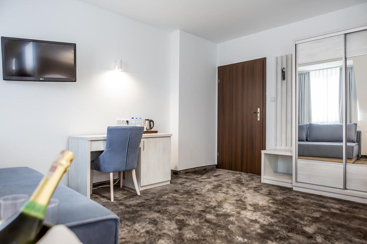 Hotel Jantar Wellness & Spa ウストカ エクステリア 写真
